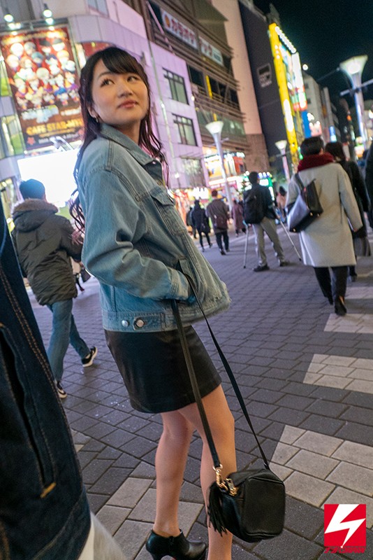 《ギャル》 某出会い系で見つけた20歳成りたて’飲み友募集’イキがり巨...