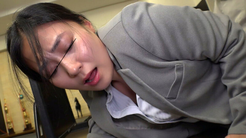 《ギャル》 スローピストンで火が付いた女達は乳首イキするほどに超敏感に...