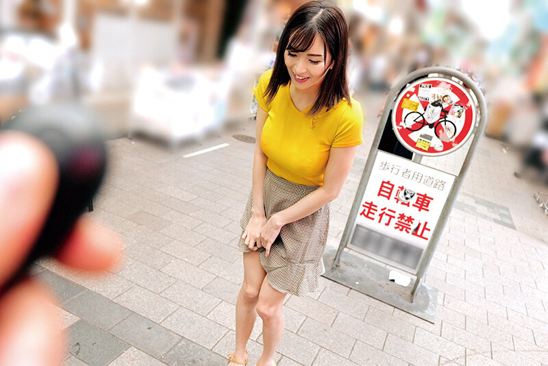 《ギャル》 素人美少女とリモコンバイブお散歩「もう我慢できません…//...