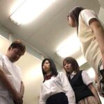 《ギャル》 集団JKに手コキされてザー汁ドピュドピュ出されちゃった 『FANZA』