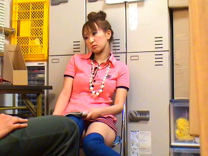 《ギャル》 万引きギャル強●わいせつ 『FANZA』