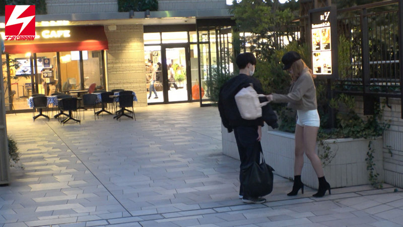 《ギャル》 「今日は1年記念日だったのに…」 デート当日に彼氏と大喧嘩...