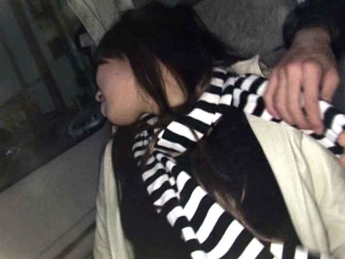 《ギャル》 街で見つけた飲み過ぎギャルをヤリ逃げハメ捨て泥●ファック！...