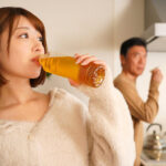 《ギャル》 妻の不在中、生意気なギャル連れ子を理解らせてやるキメセク痙攣汗だく潮吹きアクメ堕とし！！ 吉沢梨亜 『FANZA』