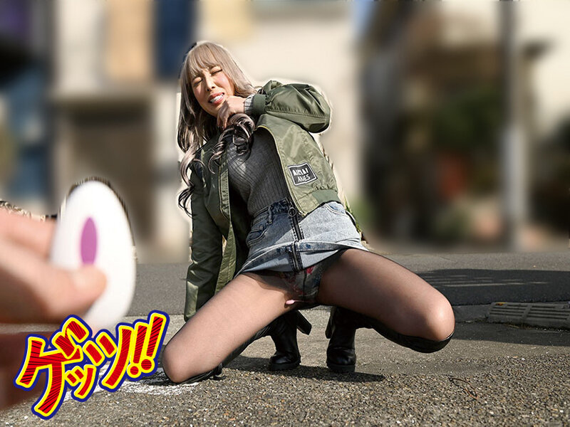 《ギャル》 ノリが良さそうな黒ストギャルさんに「リモバイ」を着けて10...