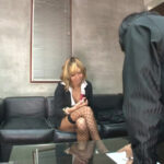 《ギャル》 【AIリマスター版】日サロ会社に面接に来た、就活ギャル 『FANZA』