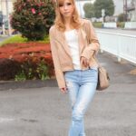 《ギャル》 小悪魔関西弁スレンダーギャルが巨ちんを素股！ 激エロ腰テクで連続射精から中出しSEXまでさせちゃう！？りお（19） 『FANZA』