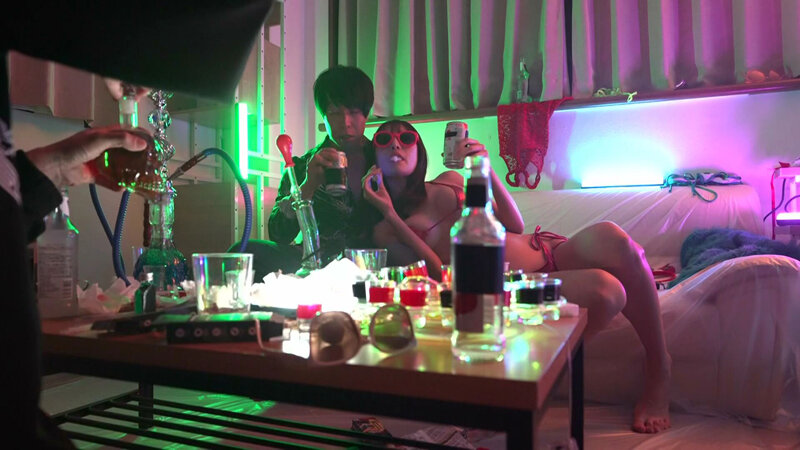 《ギャル》 キメセクの巣 特濃ザーメンパック！！巨根大好きガンギマリO...