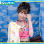 《ギャル》 夏フェスで出会った水着ギャルとデカチン男子がマッチング車で「オイルテカテカ素股マッサージ」に挑戦！見知らぬ男女は気持ち良すぎてこっそり即ハメしてしまうのか！？ 大学生さくら（20） 神尻 T:155cm 『FANZA』