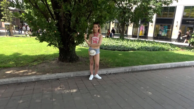 《ギャル》 欧州の街角で見つけた金髪ハンガリアン美女をナンパ＆ぴちぴち...