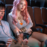 《ギャル》 平日昼間の映画館で客はボクとギャルだけ…。2 あんなに観たかった映画なのに…ずっと服の上からボクの乳首とチ○ポをいじくり倒してくるギャルの… 『FANZA』