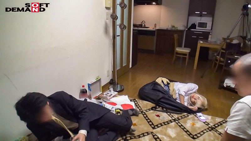 《ギャル》 ギャル★ノットリ ギャルを恨む三人の男による連続憑依スワッ...