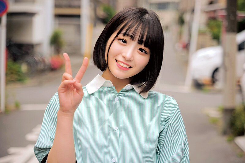 《ギャル》 素人女子大生限定！パンティ素股でカチカチち●ぽがアソコに擦...