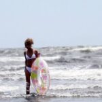 《ギャル》 茨城・千葉・福島の海岸沿いでタムロするDQNちんぴらビンボー女子校生に告ぐ！「夏休みの美味しいバイトあるっぺよ～！！」 『FANZA』