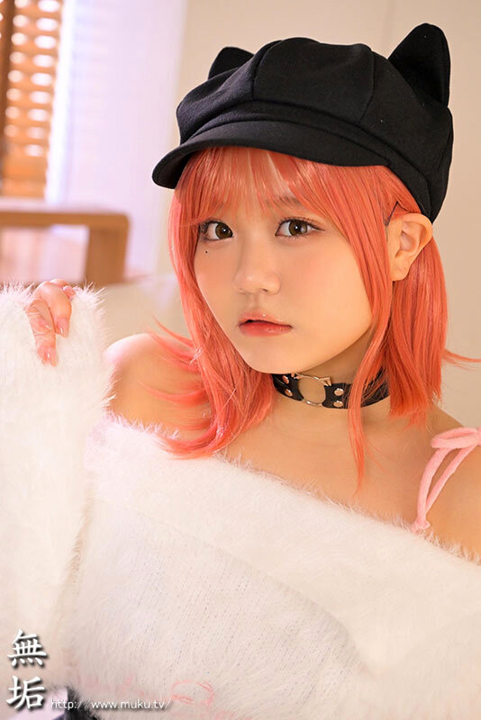 《ギャル》 オジサン専用 中出しするには最高過ぎる爆乳コスプレイヤーと...