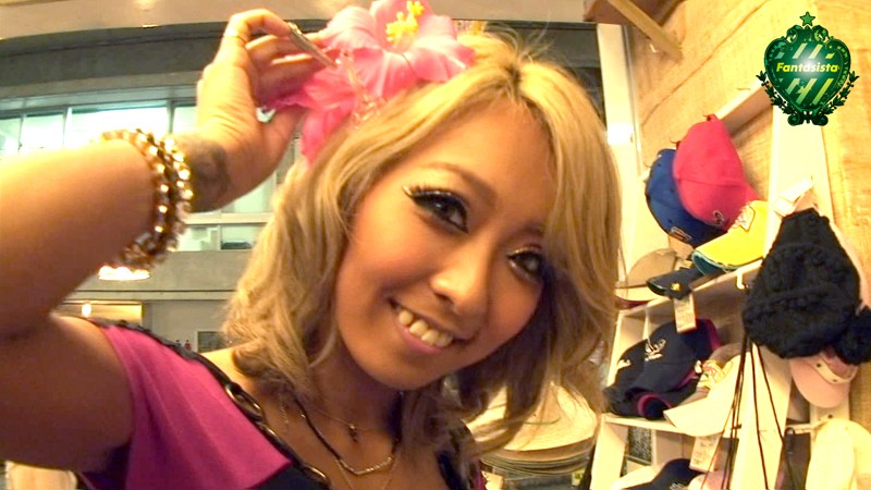 《ギャル》 南国ビーチで生中出しデート 泉麻那 『FANZA』