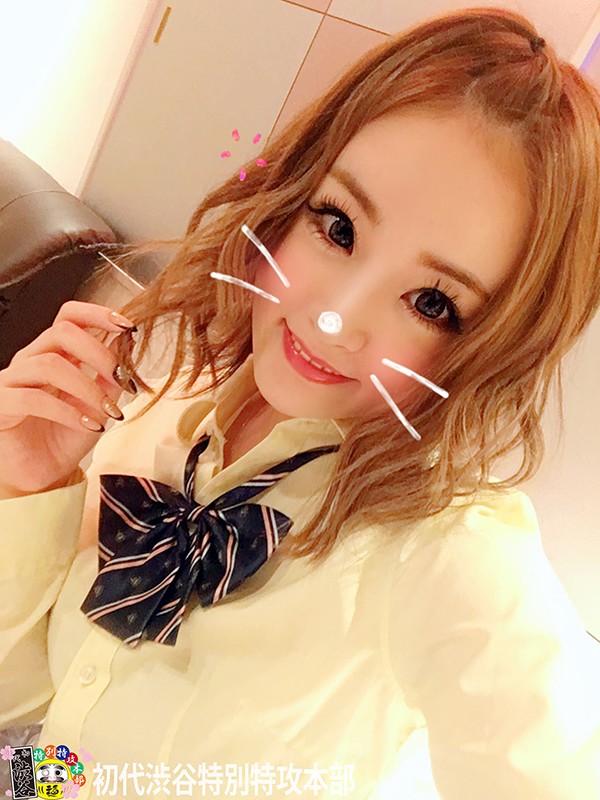 《ギャル》 【初撮り】制服ぎゃるのア○ルに指入れたり3Pしたりぶっかけ...