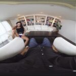 《ギャル》 【VR】中出しOK！ヤリマンギャルのセックスフレンド◆ 藤本紫媛 『FANZA』