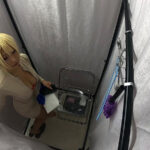 《ギャル》 金髪ギャルがセクシー下着にお着替え 『FANZA』