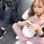 《ギャル》 ヤンキー娘をナンパしたら実はめっぽう押しに弱くてディープフェラから中●しまでぜ～んぶOKしてくれました！（4） 菊池はる 『FANZA』