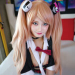 《ギャル》 コスコスパイパイVol.11 スクールカースト最上位とコスプレハメハメ！シコシコシコシコ精子巡礼 『FANZA』