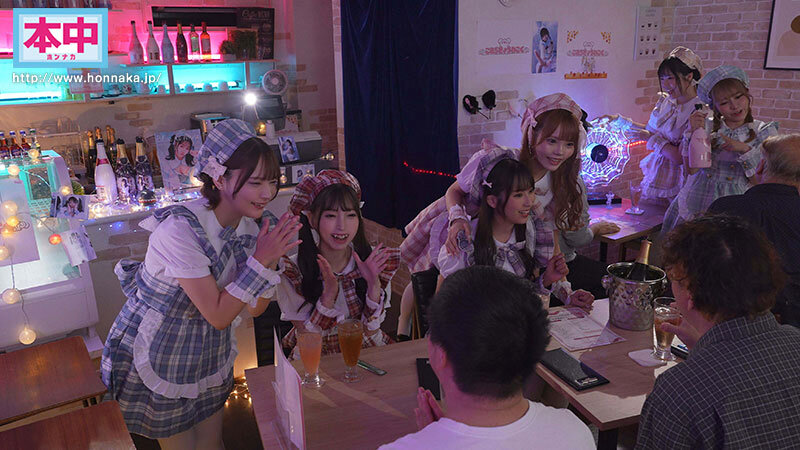 《ギャル》 推したらヤレるコンカフェ 3組のコンビが太客の僕を中出し誘...