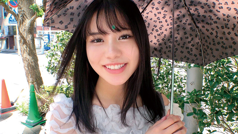 《ギャル》 【個人撮影】真逆のタイプの素人女子2人と別日でハメ撮り温泉...