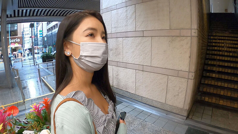 《ギャル》 街で見かけたそこの美人なお姉さん！突然ですが占ってもイイで...