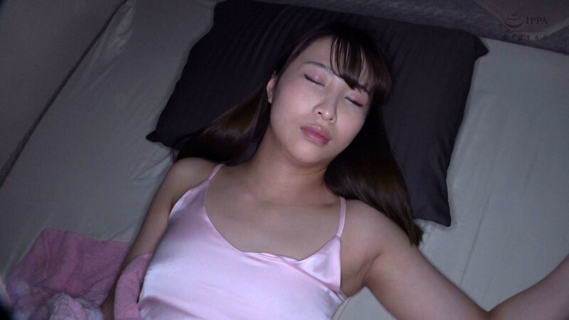 《ギャル》 媚薬入り睡眠薬で昏●状態の美少女たちに夜●い中出し！！Vo...