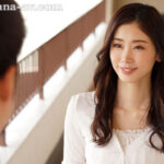 ＜熟女＞ 甘い囁きに流されるまま、僕は大学を留年するまで、人妻との巣篭もりSEXに溺れて…。 小松杏 【FANZA】