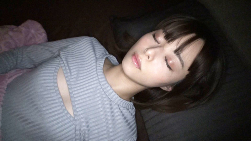 ＜熟女＞ 媚薬入り睡眠薬で昏●状態の美少女たちに夜●い中出し！！8人8...