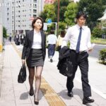 ＜熟女＞ 転職先の女上司に勤務中ずっと弄ばれ続けている新人の僕 甘乃つばき 【FANZA】