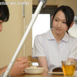 ＜熟女＞ 僕のわがままを全て受け入れてくれる、人妻ヘルパーかなさんの密着中出し看護 水戸かな 【FANZA】