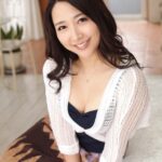 ＜熟女＞ 激ピストン希望！！ハードファックに憧れる35歳人妻 山本鈴AVデビュー！！ 洋ピン好きで夫はタフな消防士…それでも足りない欲望を満たす為にAV出演！！ 【FANZA】