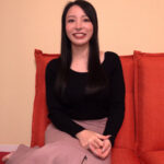 ＜熟女＞ Hカップ受付嬢 一見ツンとした美熟女だけど話すとノリがよくてドスケベ！ヨダレまみれのアヘ顔晒してチ●ポ堕ち！ 【FANZA】