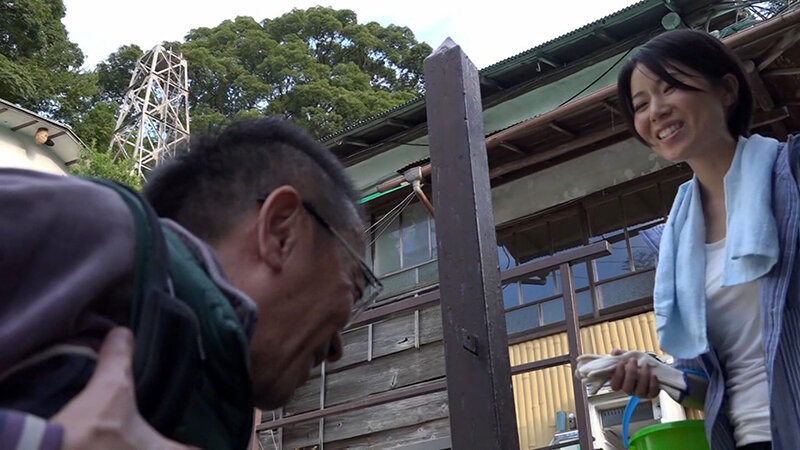 ＜熟女＞ やっぱり田舎はセックスしか娯楽がないって本当だった…人里離れ...