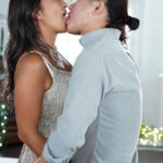 ＜熟女＞ 電撃復活 Madonna専属 吹石れな 美BODYを卑猥に彩る日焼け跡 唾液と愛液がネットリ絡み合う超濃厚中出し3本番 【FANZA】