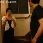 ＜熟女＞ 義父の3回忌、妻の実家で美しい義母・桃子さんと夏の暑さで理性が狂った僕。 3泊4日の汗だく帰省中出し生活―。 一色桃子 【FANZA】