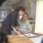 ＜熟女＞ セールスレディの美熟女おばさんに勃起を見られ性欲処理してもらった…4時間 【FANZA】