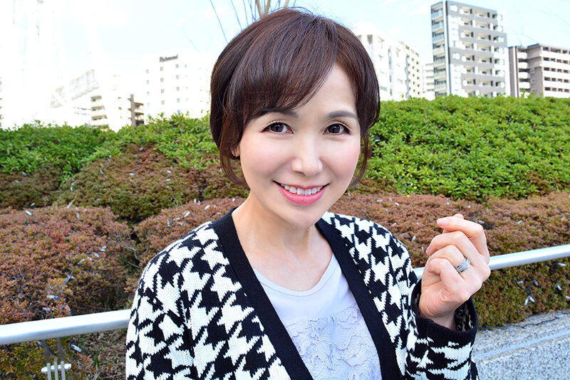 ＜熟女＞ 【個人・六十路】奇跡の還暦妻60歳。青年との濃厚交尾で四半世...