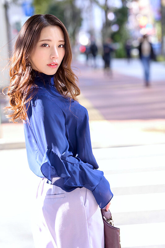 ＜熟女＞ 【TVで話題沸騰の美人家政婦さん】流出映像。旦那に内緒で若い...