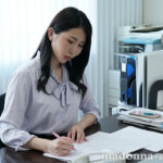 ＜熟女＞ 女教師NTR 不良生徒に最愛の妻を寝取られて―。 松莉乃 【FANZA】