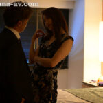 ＜熟女＞ スイートルームNTR 妻から送られてきた疑惑の写真 北条麻妃 【FANZA】