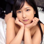 ＜熟女＞ ムチムチ制服ボディの卑猥な敏感おま●こに中出し挿入 File2 【FANZA】