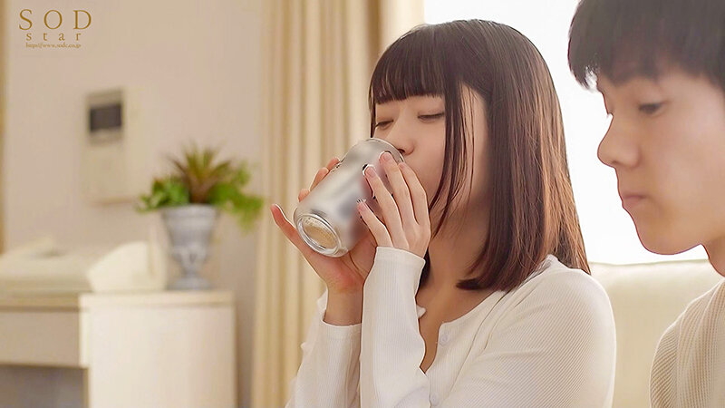 ＜熟女＞ 彼女が不在中に、中学時代付き合っていた元カノに10年ぶりに再...