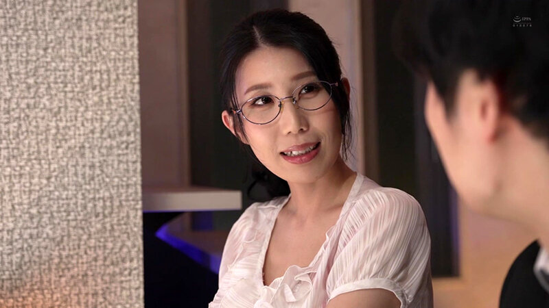 ＜熟女＞ 女社長の性欲 谷あづさ 【FANZA】