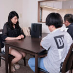 ＜熟女＞ 交通事故でケガを装い淫らな行為を要求する当たり屋親子に狙われた公務員の妻 櫻井まみ 【FANZA】