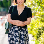 ＜熟女＞ 潮吹きジョバジョバ奥様 in 青葉台 志保さん45歳 【FANZA】