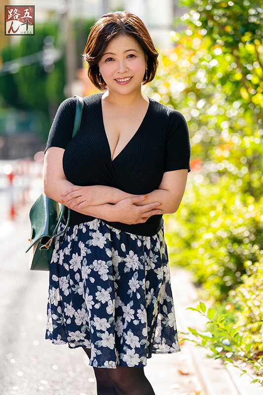 ＜熟女＞ 潮吹きジョバジョバ奥様 in 青葉台 志保さん45歳 【FA...