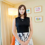 ＜熟女＞ 美形人妻モデルと中出し不倫ハメ撮り 仕事用と裏垢を使い分けて、ワンナイトの度にアカ消しする幻の本物ヤリマンと時間を忘れてベロキス生SEX 【FANZA】